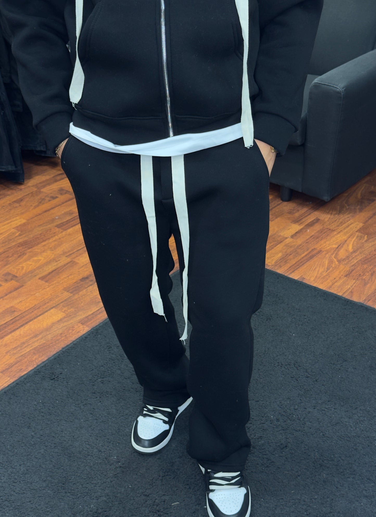 TRACKSUIT MOD. ZAR* BLACK ZIP