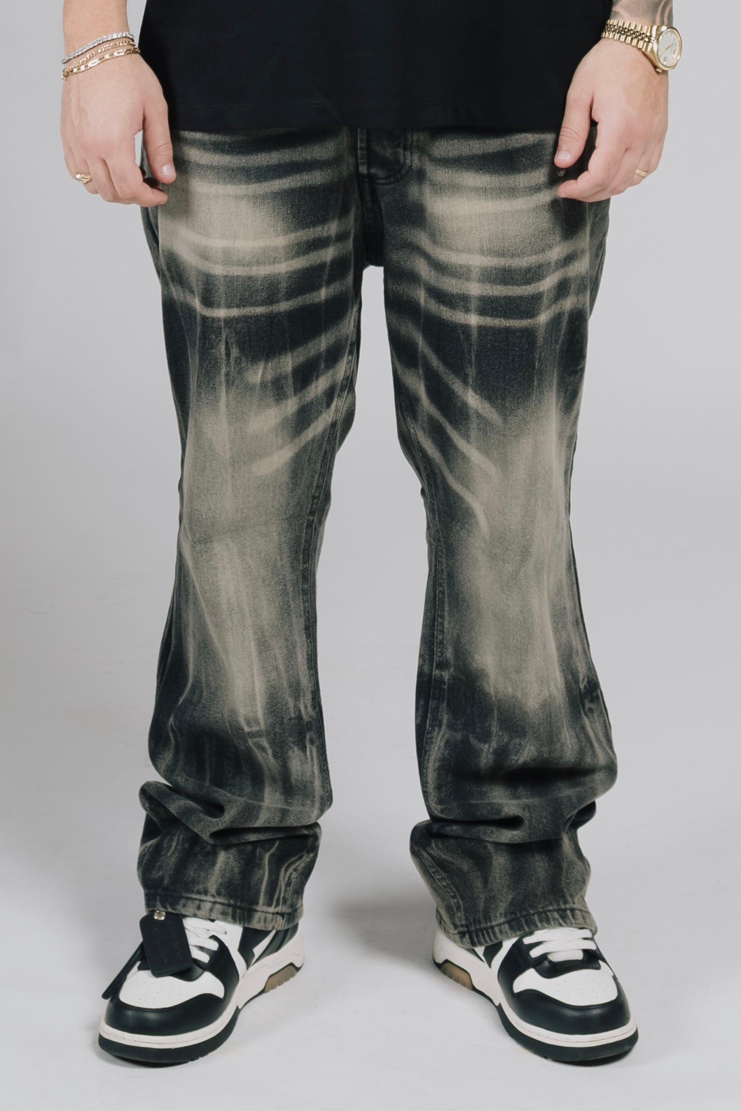 BAGGY DARK BROWN JEANS